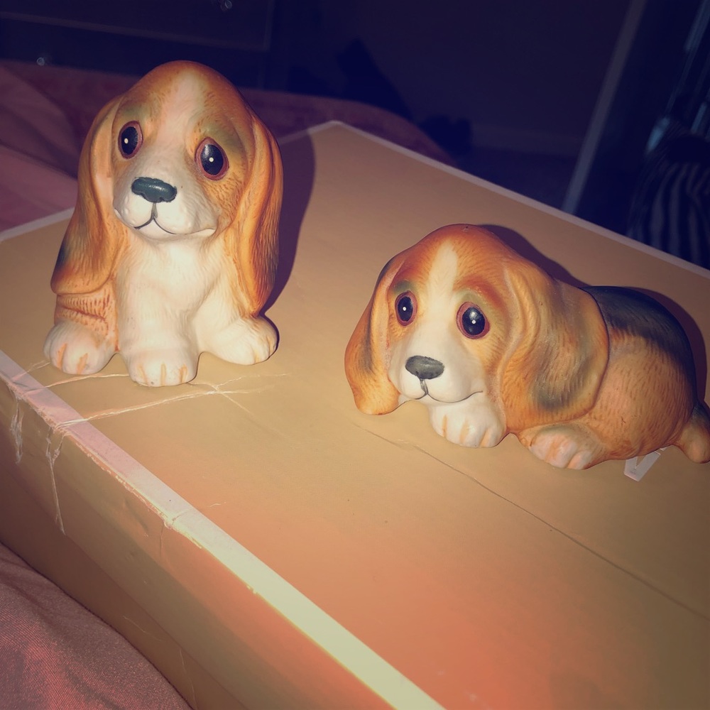 Hound Dog Figurines🐶‼️BOGO‼️